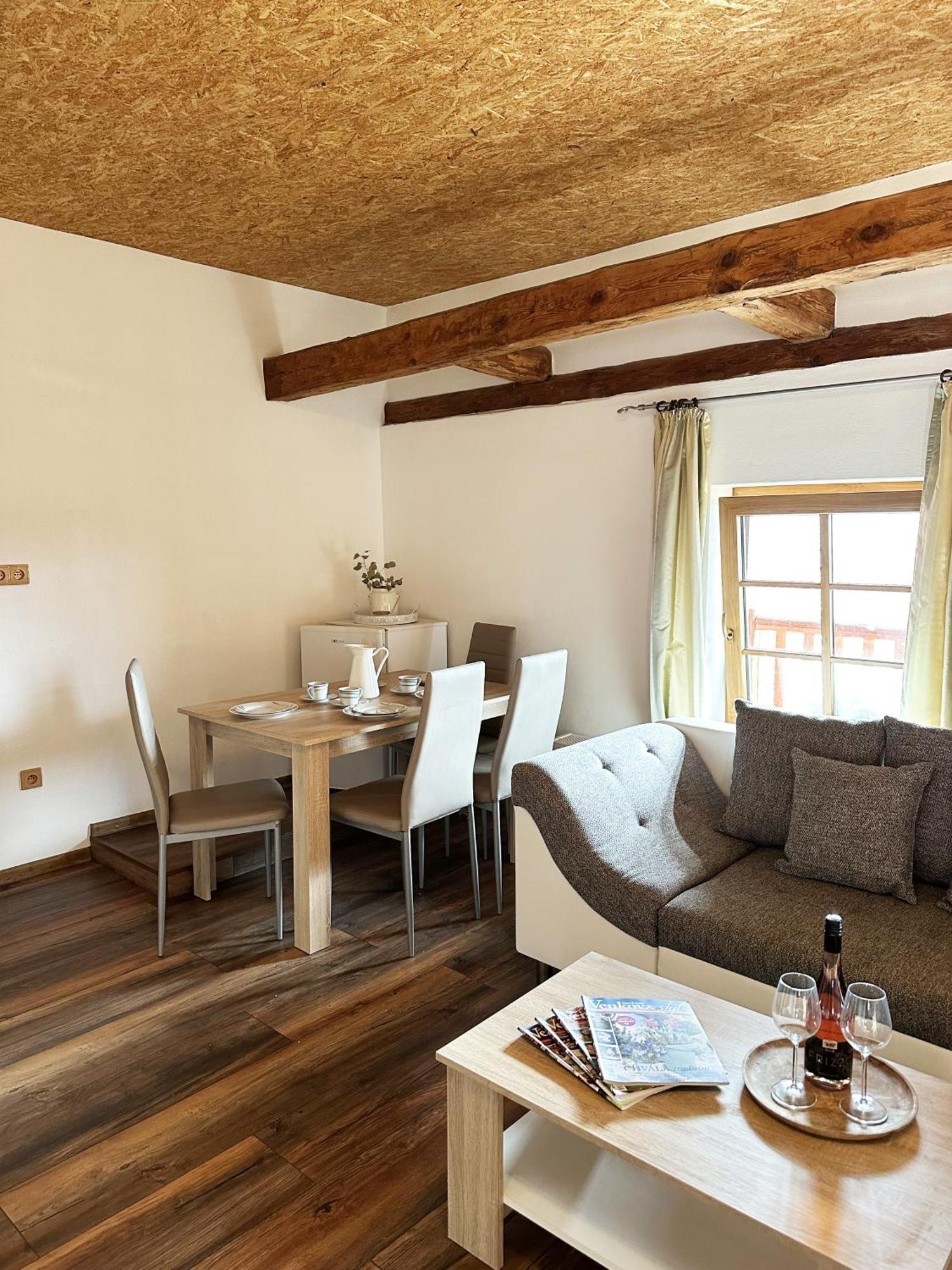 Farma Nahlov Apartment Frymburk Exterior photo